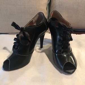 *SOLD*Shoe Bootie